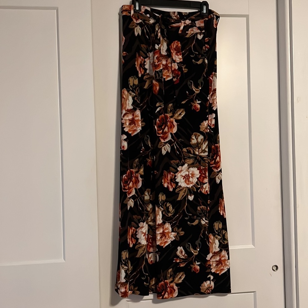 Wide leg pants - Picture 2 of 2